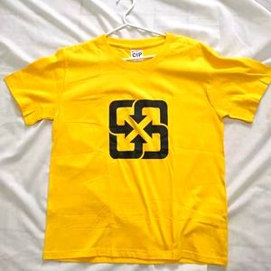 Big Bang Theory Sheldon Cooper Recycling Halloween Yellow Logo T-Shirt